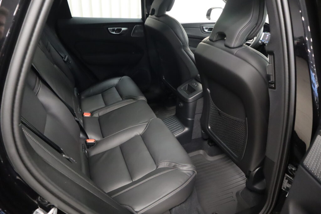 Volvo XC60, image 11