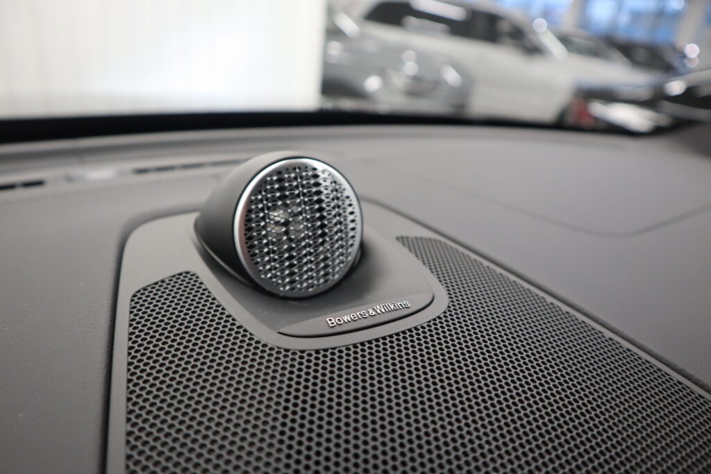 Volvo XC60, image 17