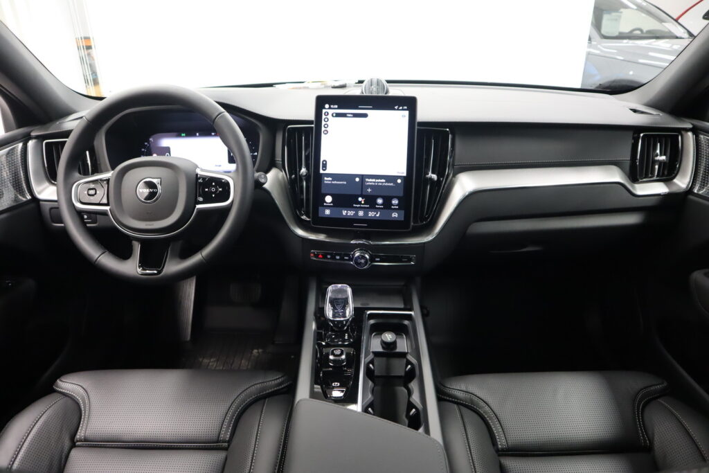 Volvo XC60, image 8