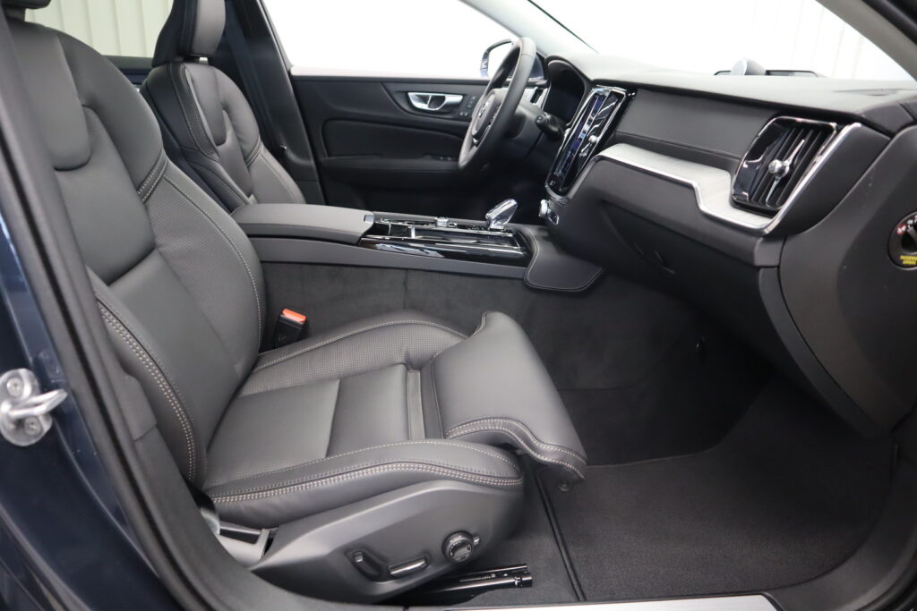 Volvo V60, image 10