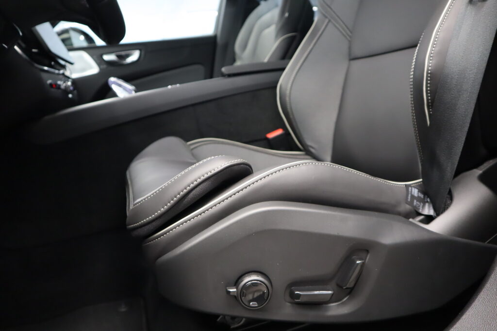 Volvo XC60, image 11