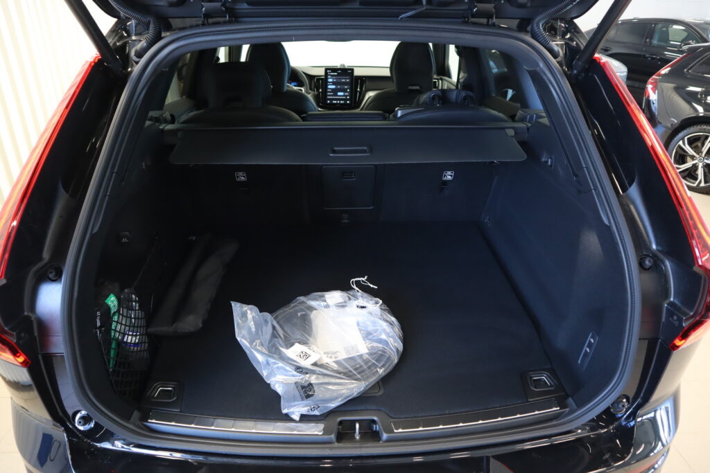 Volvo XC60, image 22