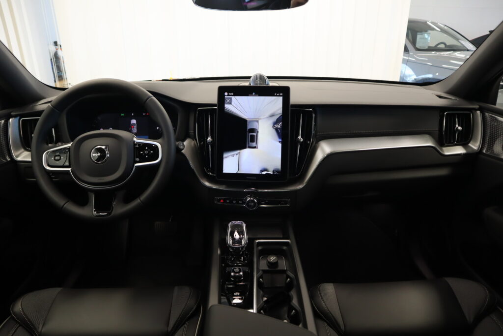 Volvo XC60, image 7