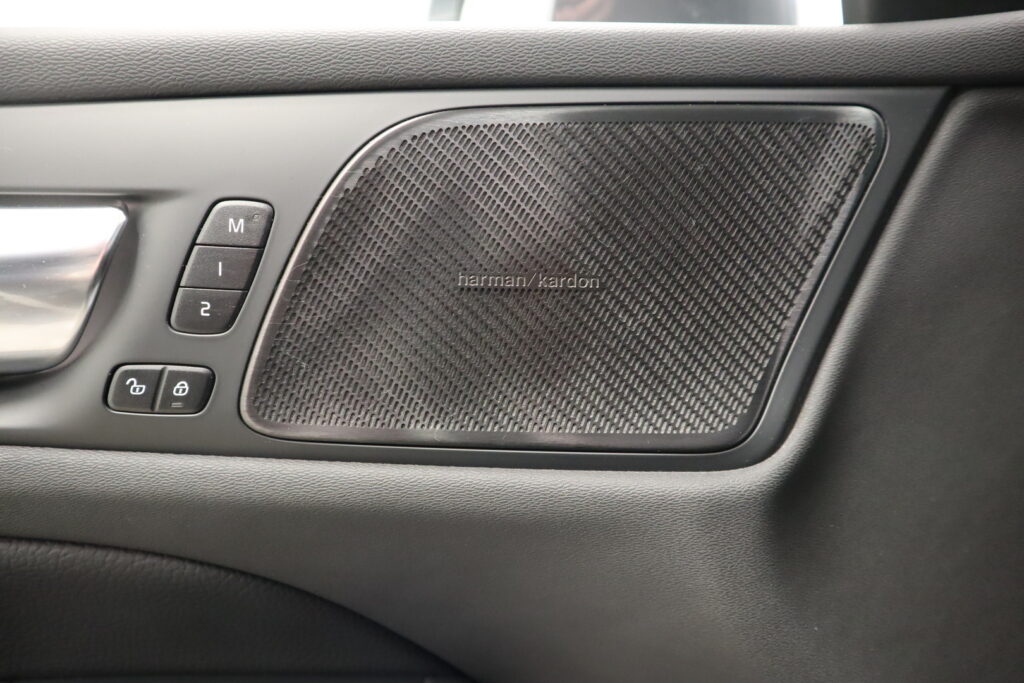 Volvo V60, image 11