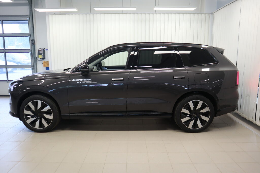 Volvo EX90, image 3