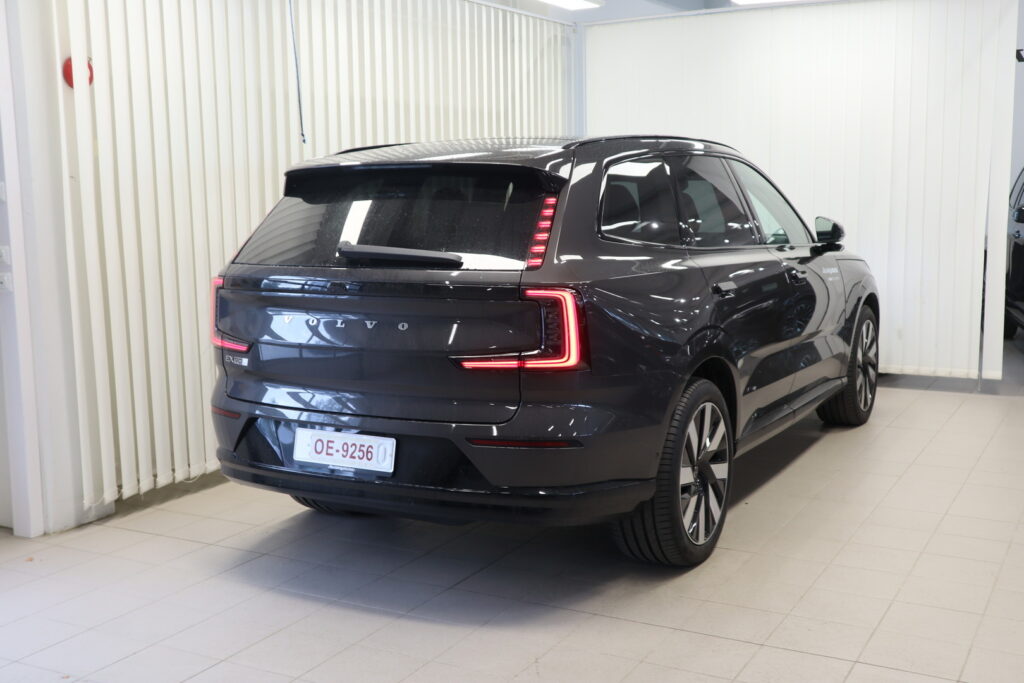 Volvo EX90, image 4