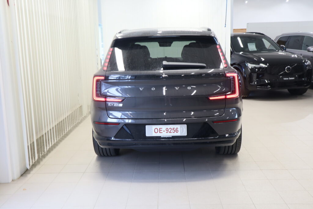Volvo EX90, image 5