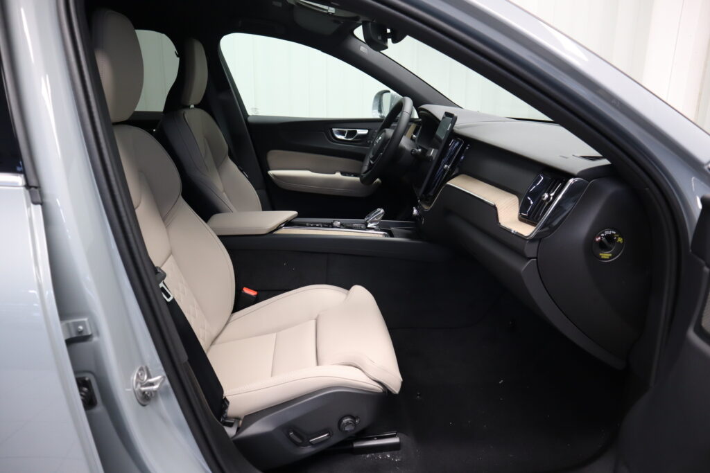 Volvo XC60, image 19