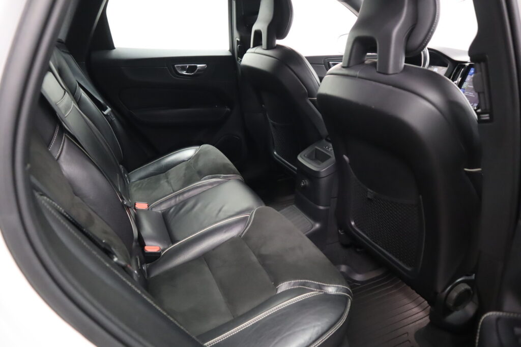 Volvo XC60, image 10