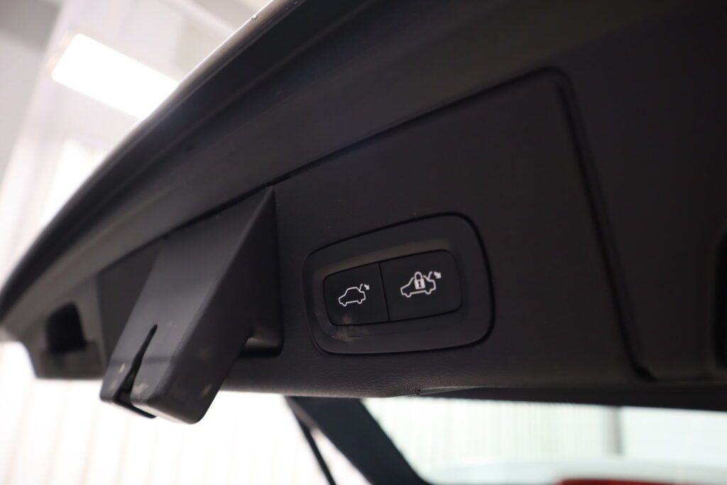 Volvo XC60, image 23