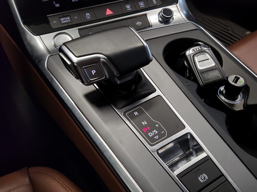 Audi A6, image 12