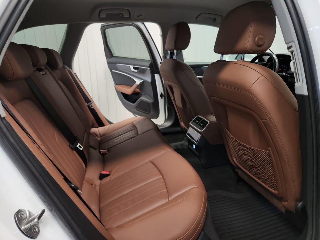 Audi A6, image 8