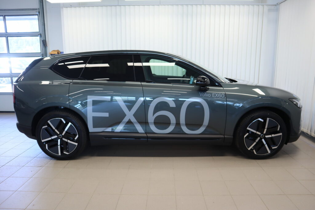 Volvo EX60, image 8
