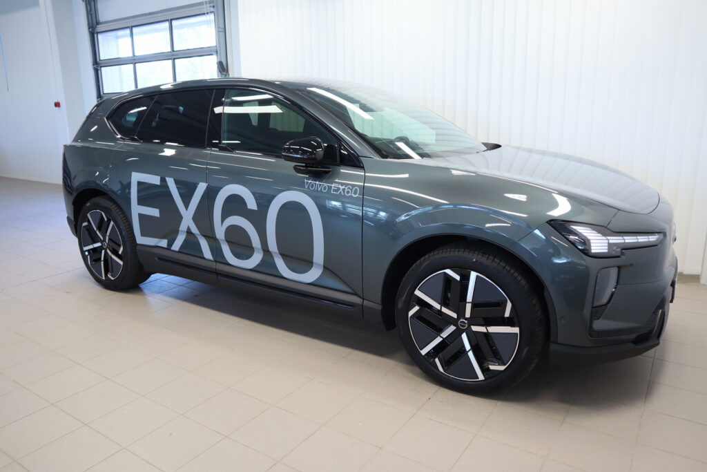 Volvo EX60, image 9
