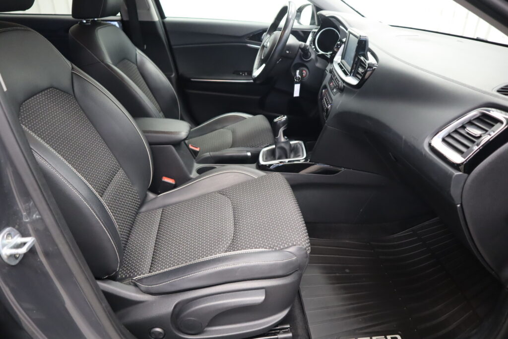 Kia Ceed, image 11