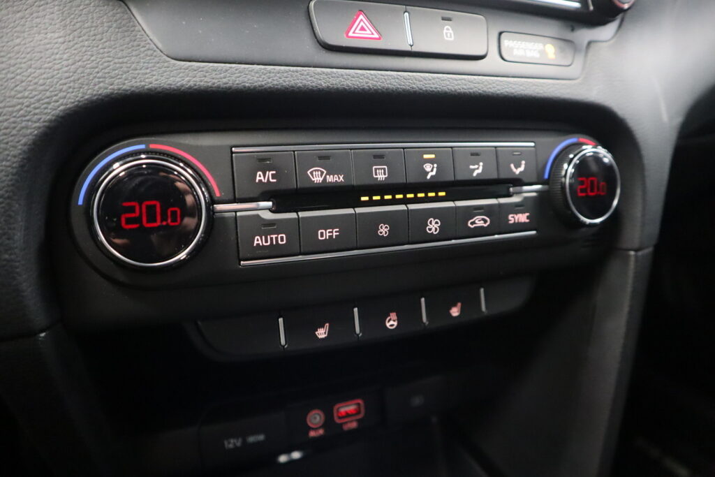 Kia Ceed, image 17