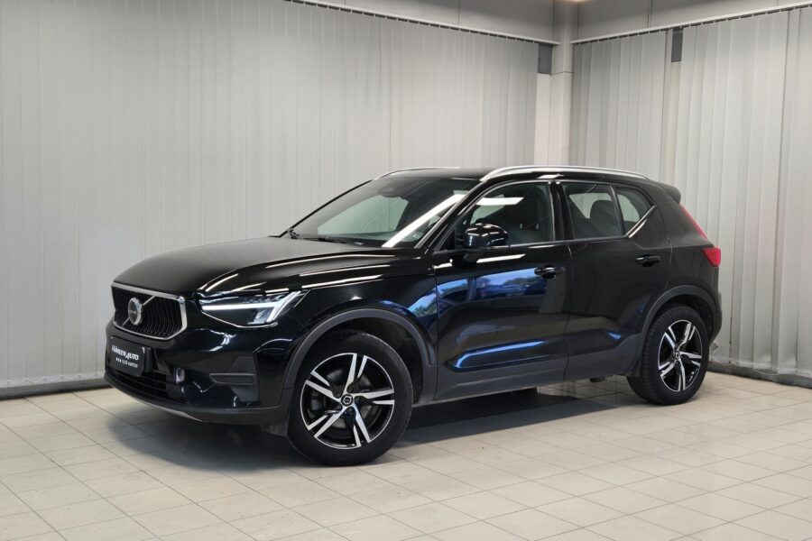 Volvo XC40, image 2