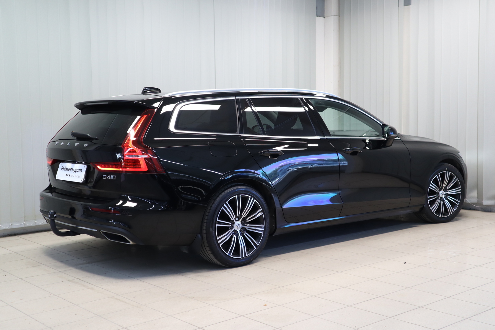 Volvo V60 D4 AWD Inscription aut 2019, kuva 4/22