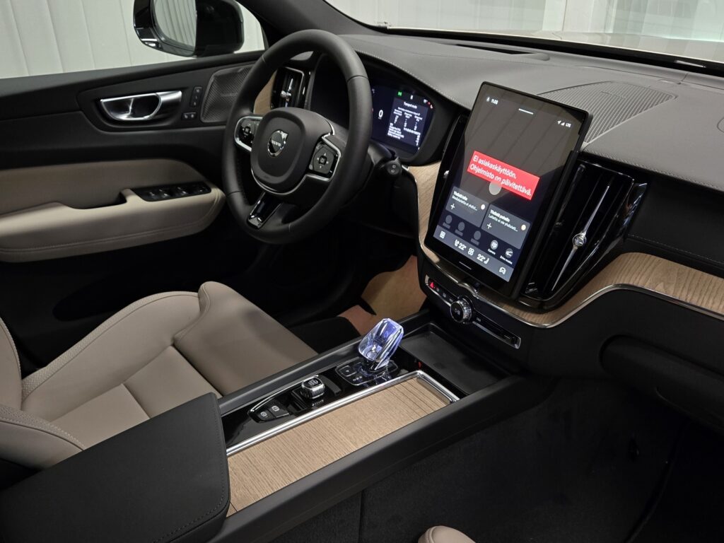 Volvo XC60, image 11