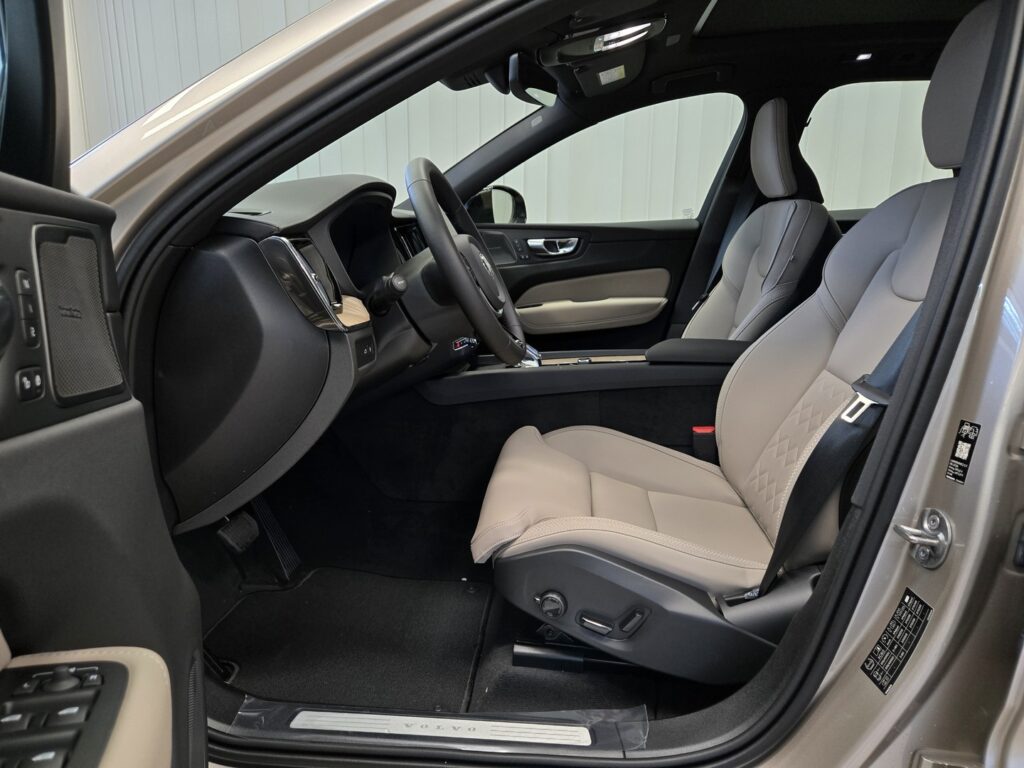 Volvo XC60, image 6
