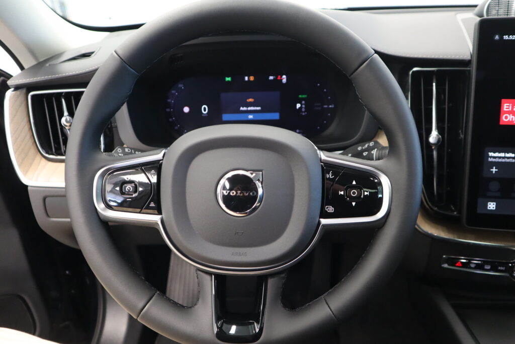 Volvo XC60, image 13