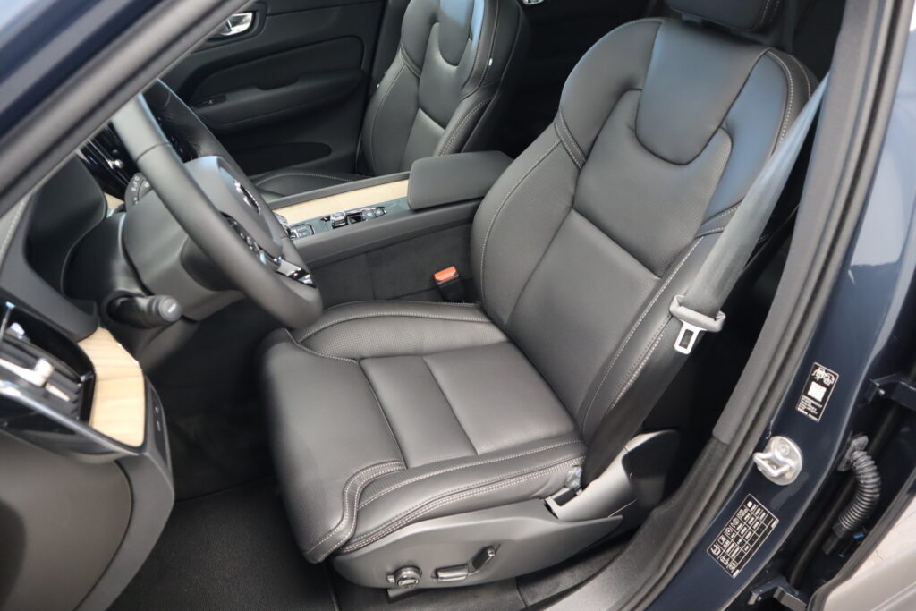 Volvo XC60, image 8