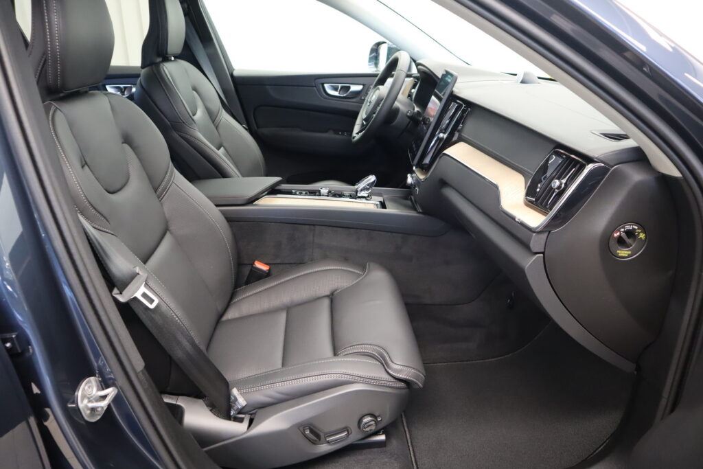 Volvo XC60, image 9