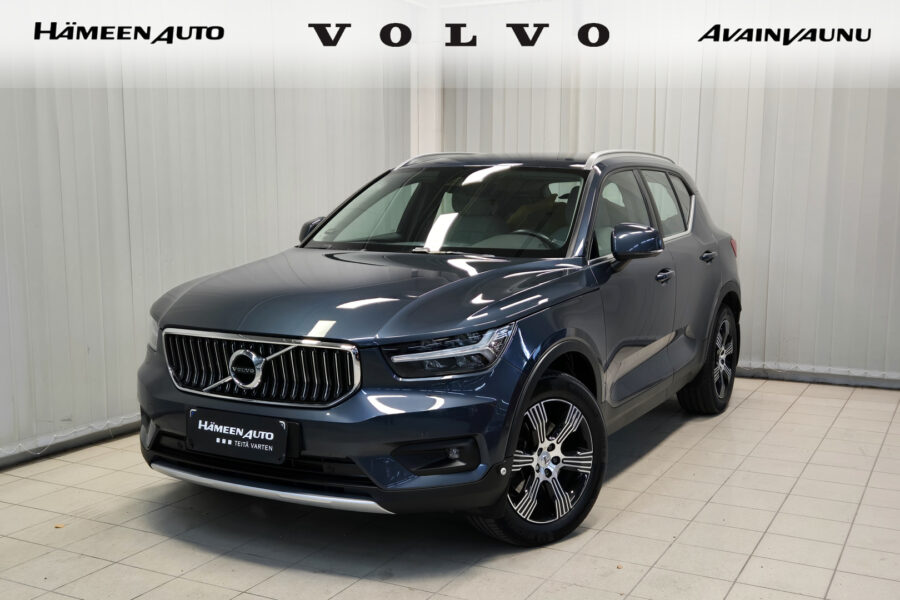 Volvo XC40, image 1