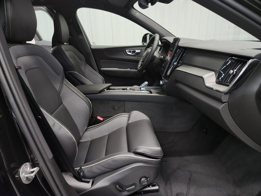 Volvo XC60, image 10