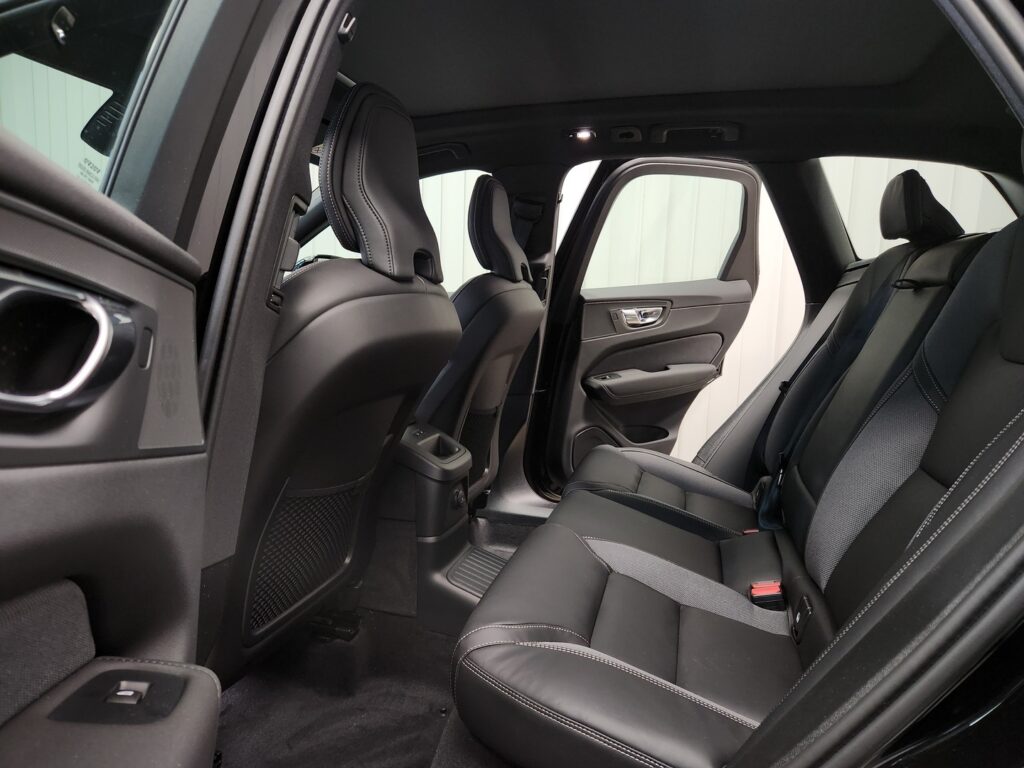 Volvo XC60, image 8