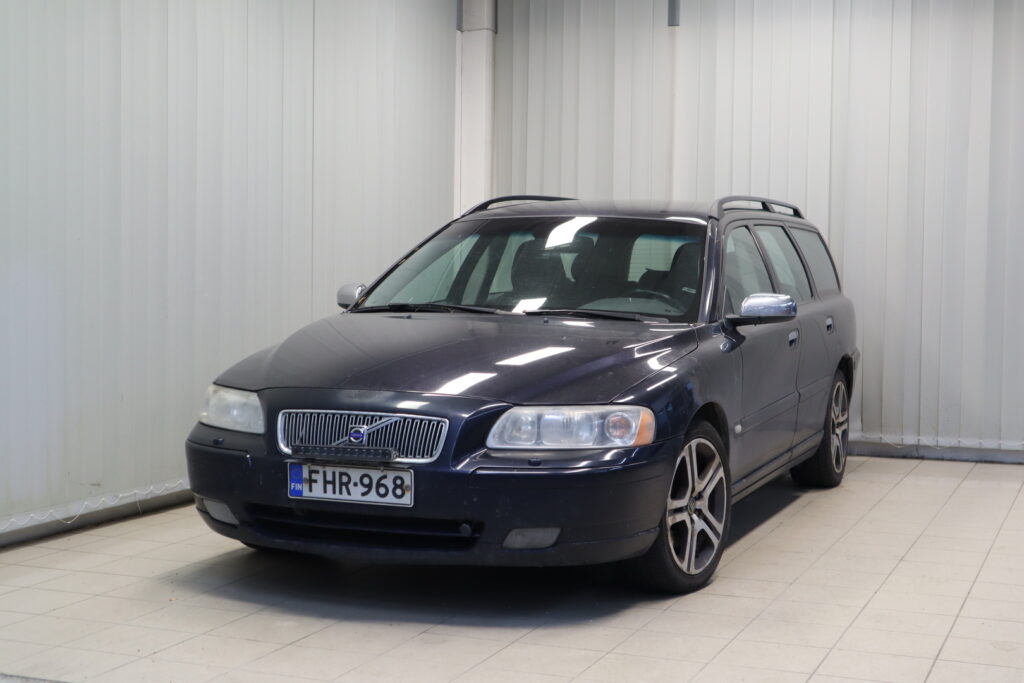 Volvo V70, image 1