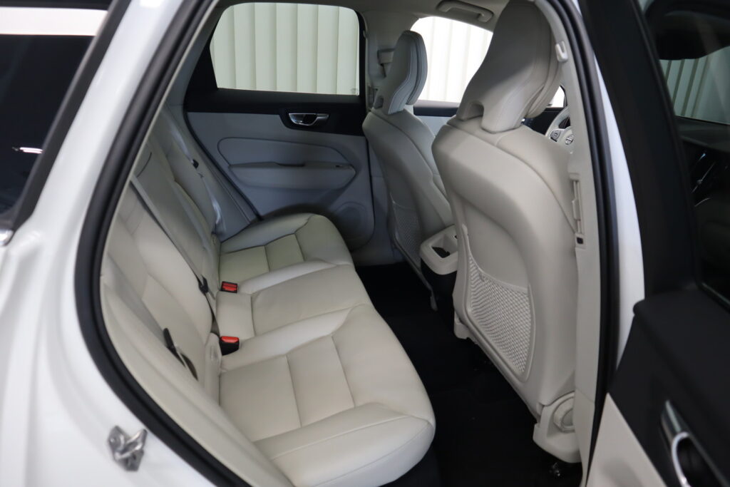 Volvo XC60, image 10