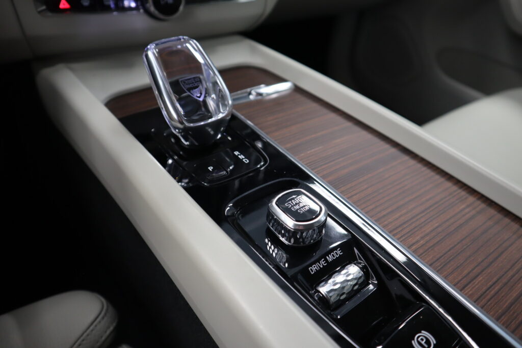 Volvo XC60, image 16