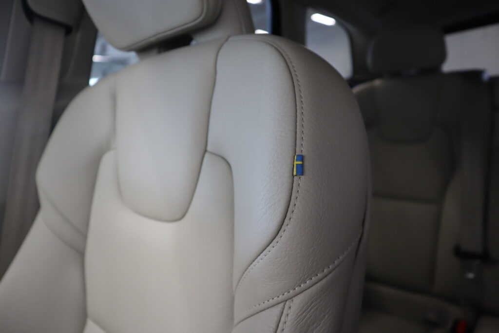 Volvo XC60, image 17