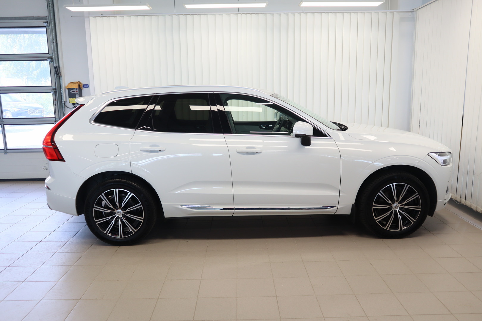 Volvo XC60 2020, kuva 6/23