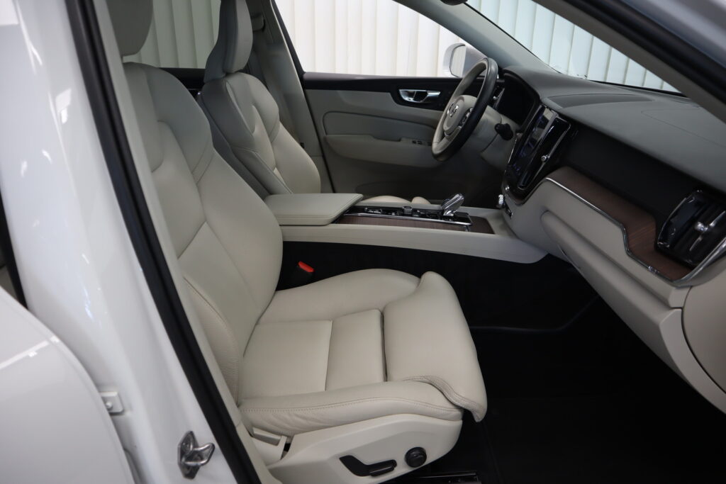 Volvo XC60, image 9
