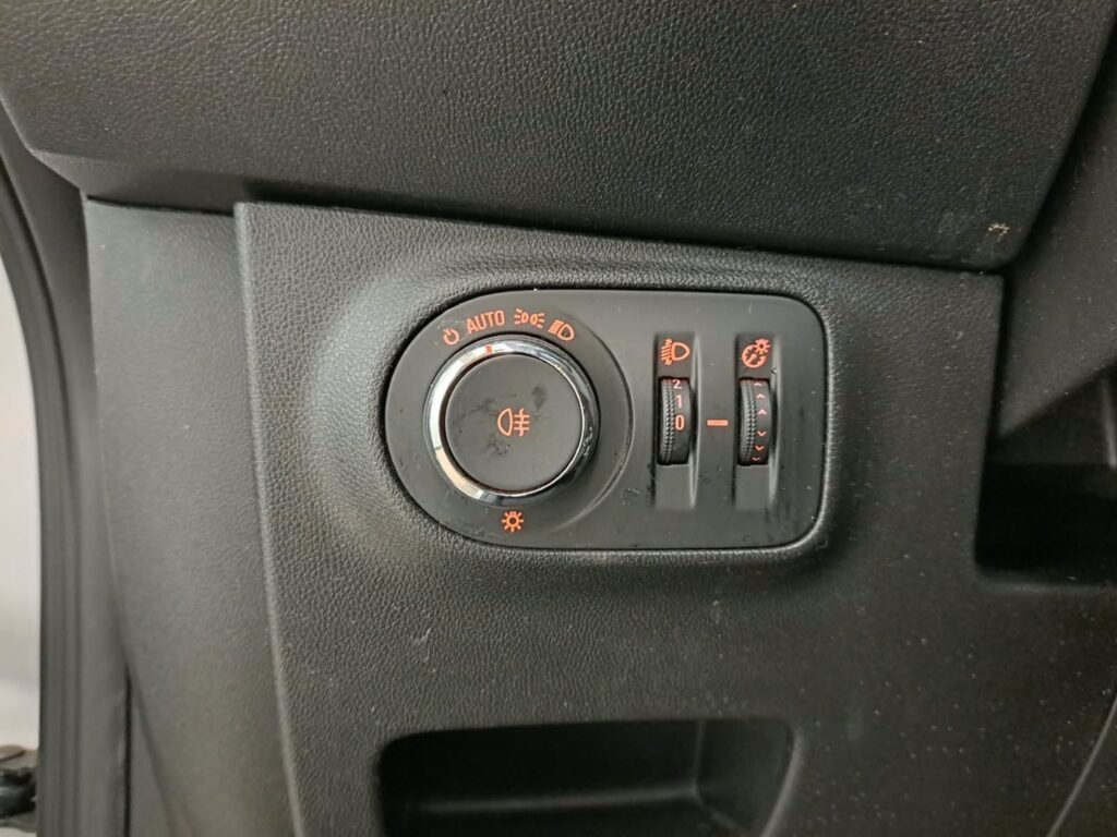Opel Corsa, image 18