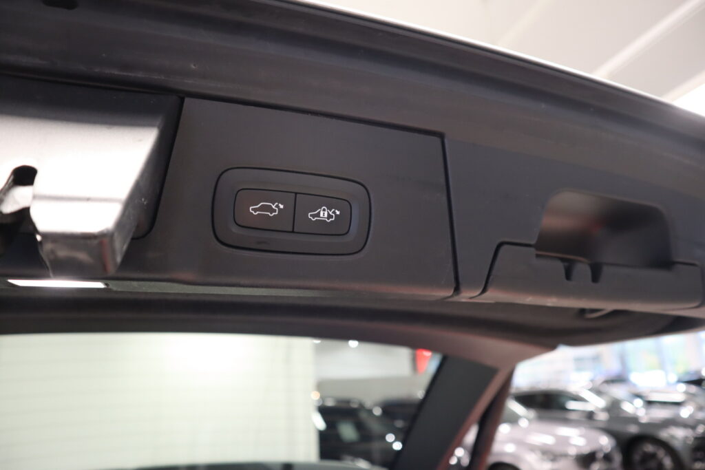 Volvo V90 Cross Country, image 23
