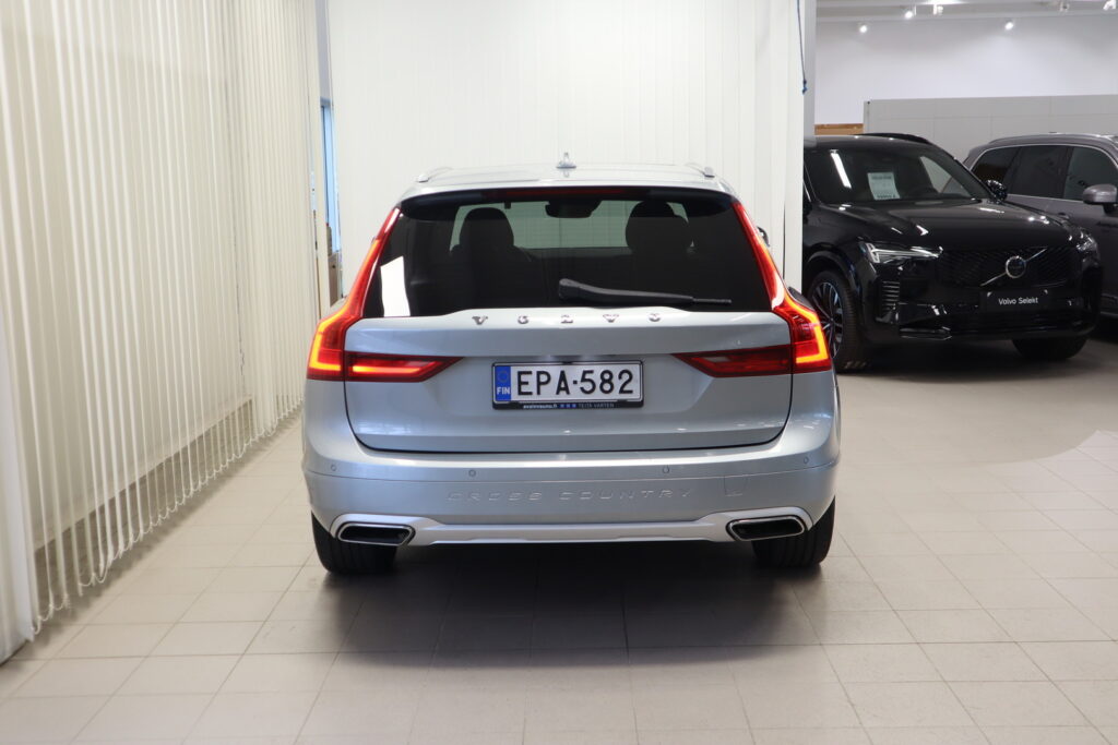 Volvo V90 Cross Country, image 5