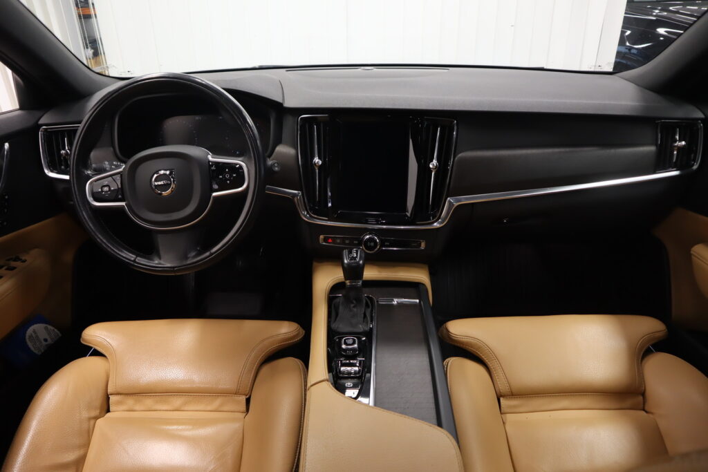 Volvo V90 Cross Country, image 7