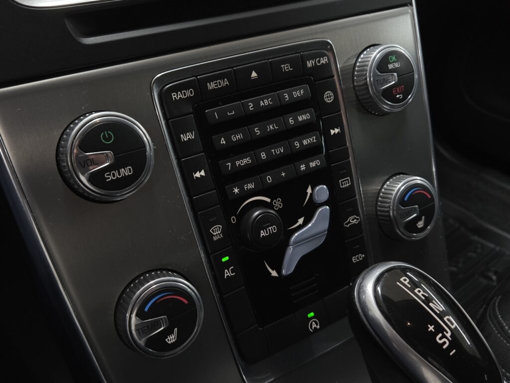 Volvo V60, image 17