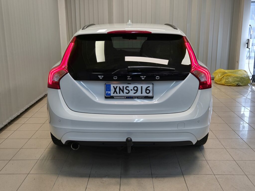 Volvo V60, image 4