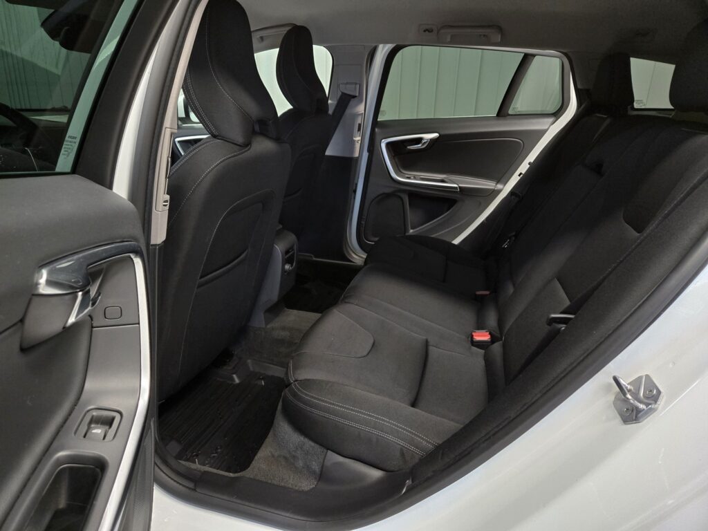 Volvo V60, image 7