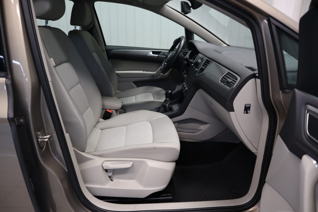 Volkswagen Golf Sportsvan, image 11