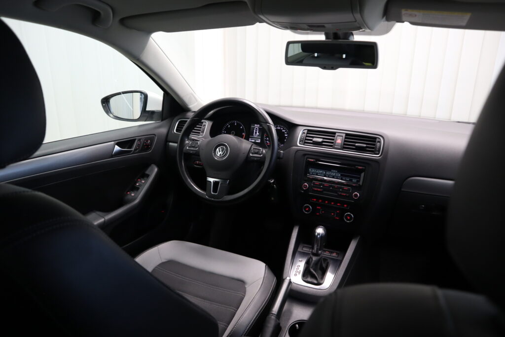 Volkswagen Jetta, image 12