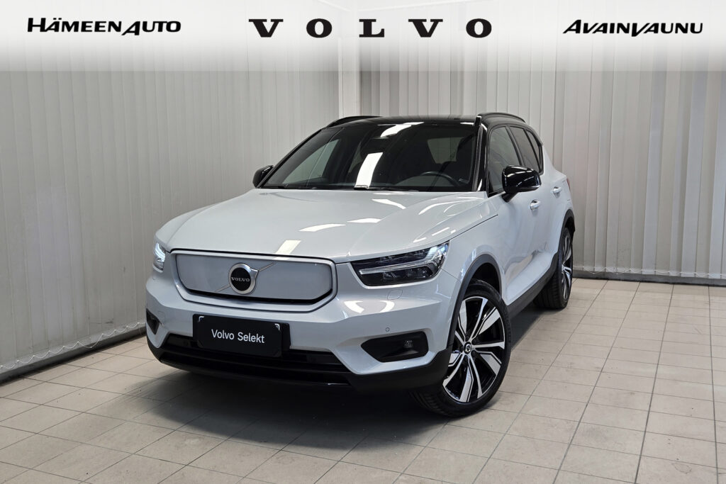 Volvo XC40, image 1