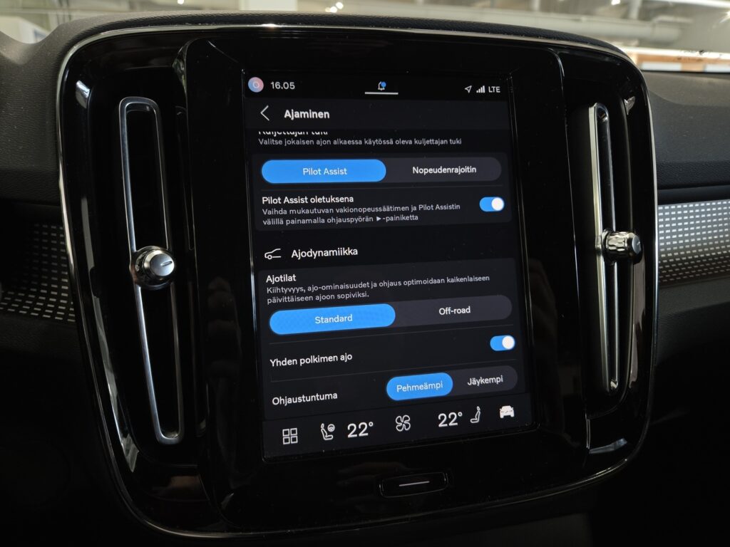 Volvo XC40, image 15
