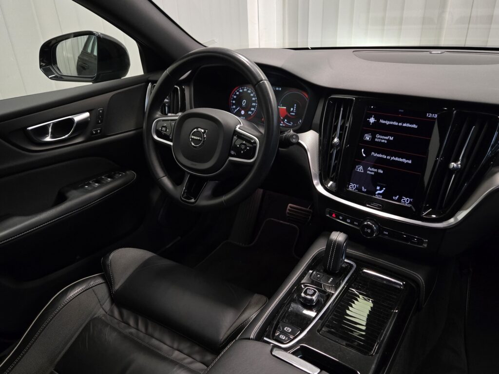 Volvo V60, image 11