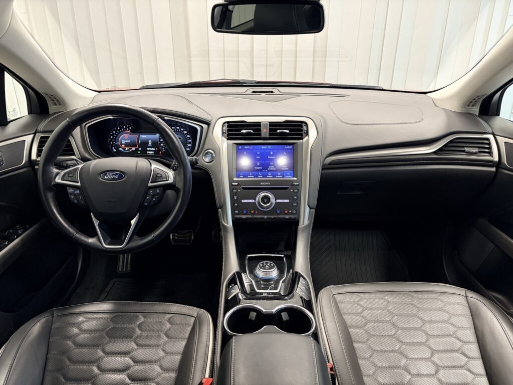 Ford Mondeo, image 10