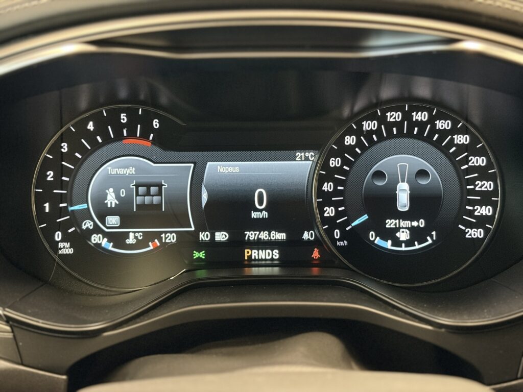 Ford Mondeo, image 12